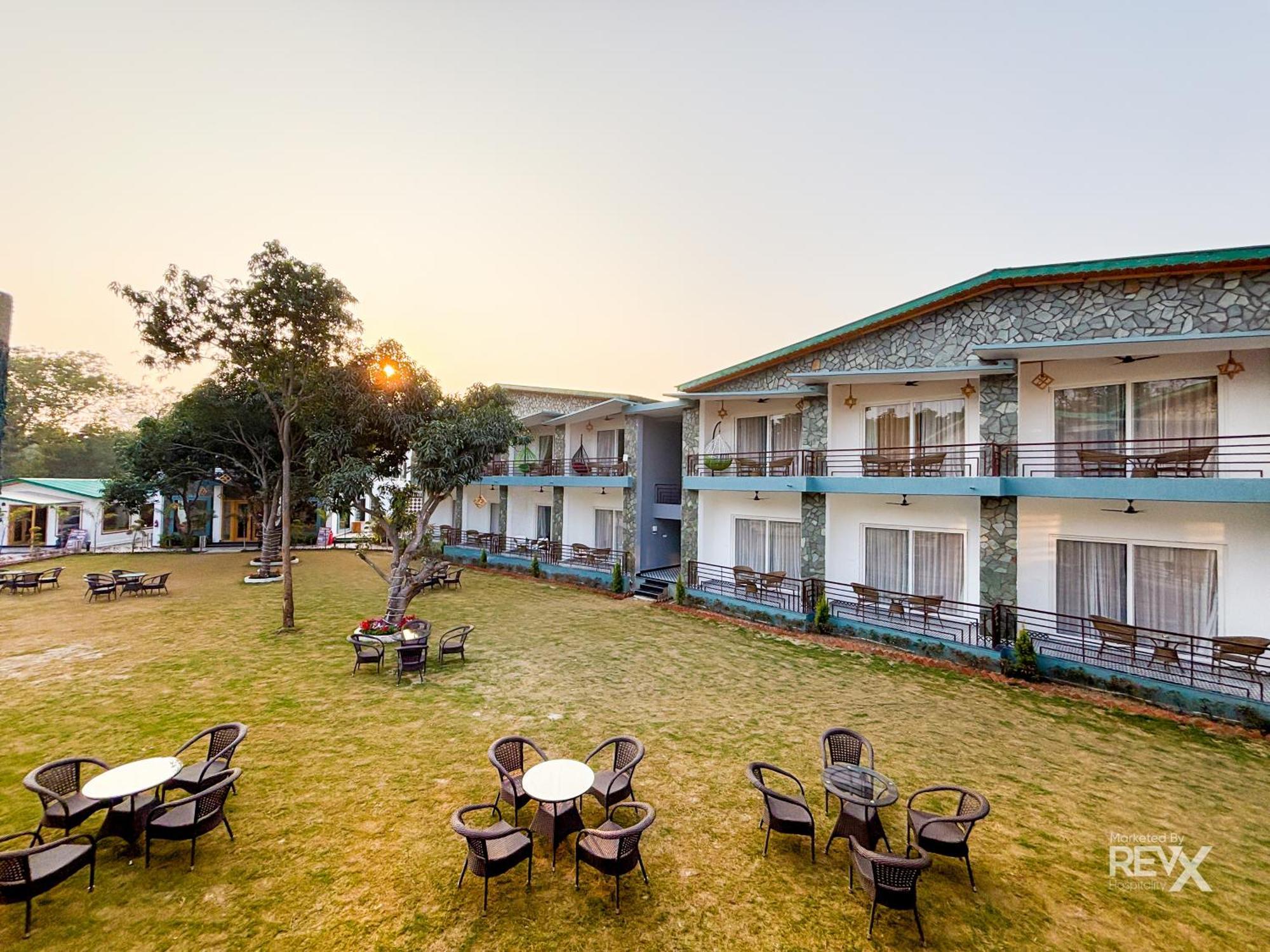 Wonderwood Corbett Resort -1Min Walk To River With Deep Jungle Trail Ramnagar  Exterior photo