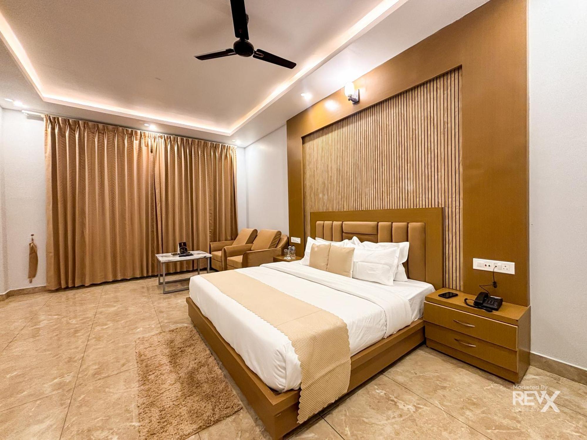 Wonderwood Corbett Resort -1Min Walk To River With Deep Jungle Trail Ramnagar  Exterior photo